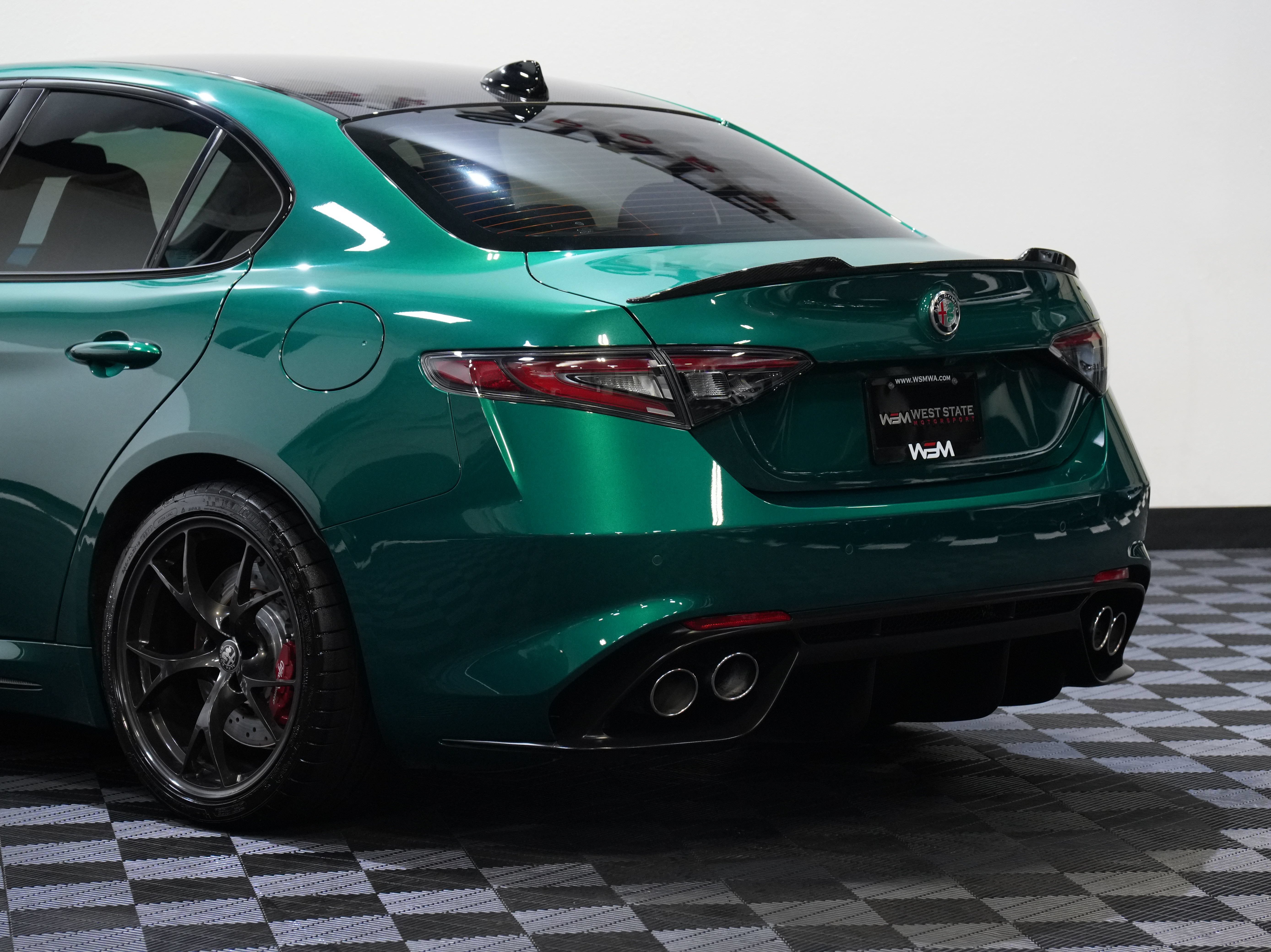 Used 2024 Alfa Romeo Giulia Quadrifoglio RWD image 16