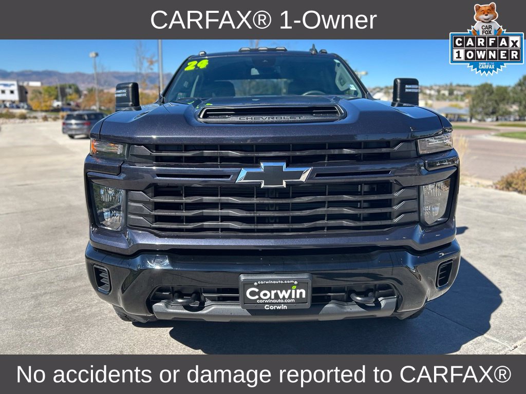 Used 2024 Chevrolet Silverado 2500 Custom w/ Custom Value Package AWD/4WD image 2