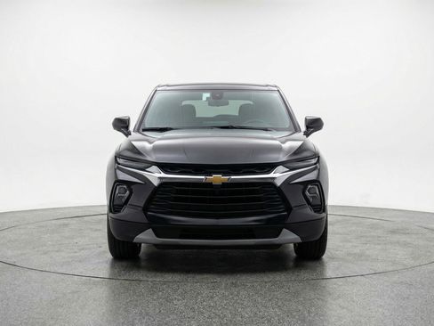Used 2025 Chevrolet Blazer LT image 1