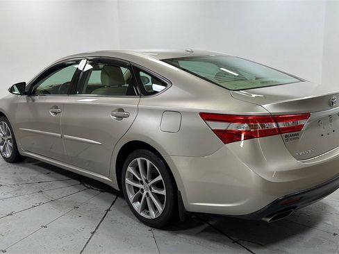 Used 2015 Toyota Avalon XLE Touring image 7