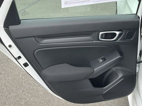 Used 2025 Honda Civic Sport image 19