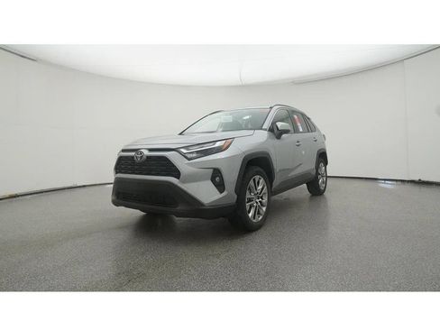 Used 2023 Toyota RAV4 XLE Premium FWD image 38