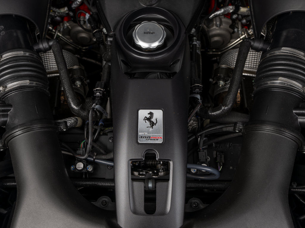 Certified 2019 Ferrari 488 Pista Coupe RWD image 32