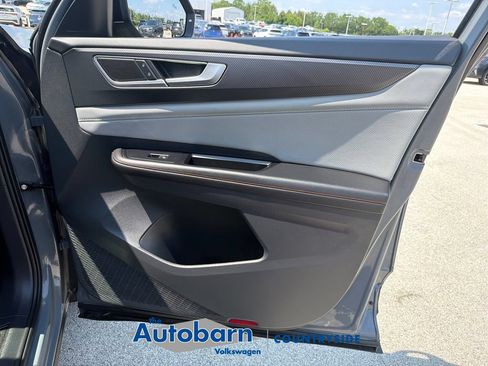 Certified 2024 Volkswagen Atlas Peak Edition SE AWD/4WD image 25