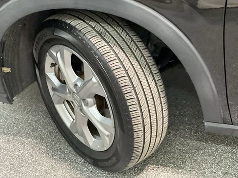 Certified 2023 Honda HR-V LX image 31