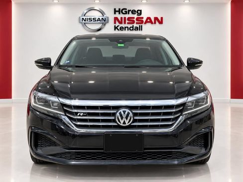 Used 2020 Volkswagen Passat 2.0T R-Line FWD image 4
