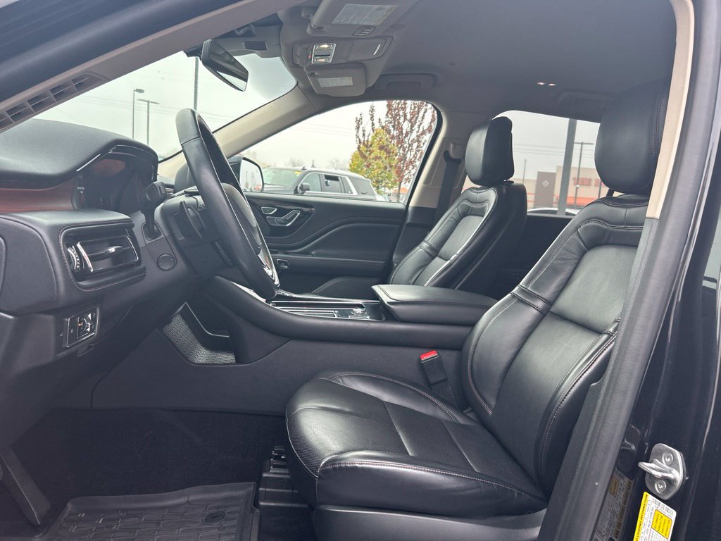 Certified 2020 Lincoln Aviator Reserve AWD/4WD image 13