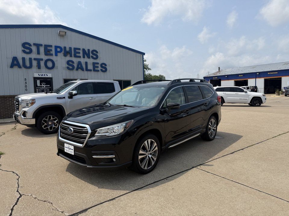 Used 2022 Subaru Ascent Limited w/ Technology Package AWD/4WD image 1