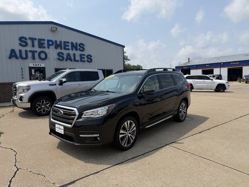 Used 2022 Subaru Ascent Limited w/ Technology Package AWD/4WD image 1
