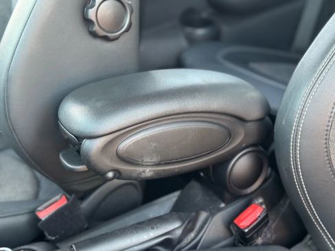 Used 2015 MINI Cooper S image 26