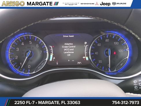New 2026 Chrysler Pacifica Select FWD image 29