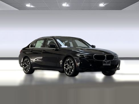 Used 2025 BMW 330i 330i w/ Convenience Package image 7