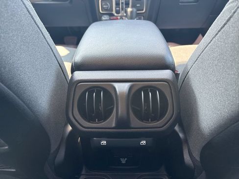 Used 2026 Jeep Gladiator Rubicon AWD/4WD image 33