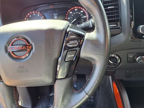 Used 2024 Nissan Frontier PRO-4X image 16