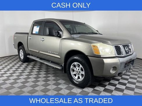 Used 2006 Nissan Titan SE image 2
