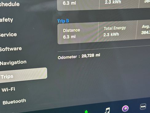 Used 2023 Tesla Model S Standard Range image 33