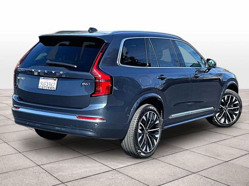 Used 2026 Volvo XC90 B6 Plus w/ Protection Package image 16