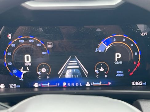 Used 2024 Chevrolet Colorado W/T image 14