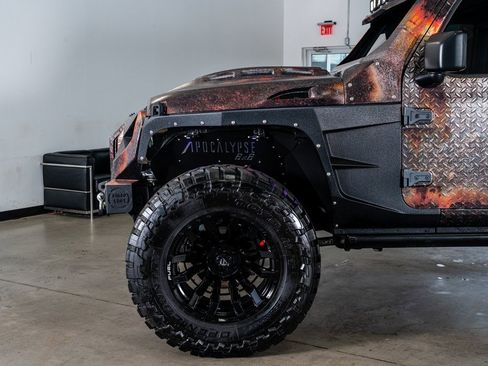 Used 2021 Jeep Gladiator Sport image 9