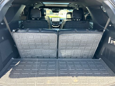 Certified 2025 Ford Explorer ST AWD/4WD image 18