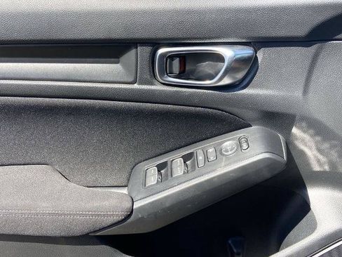 Used 2025 Honda Civic Sport image 17