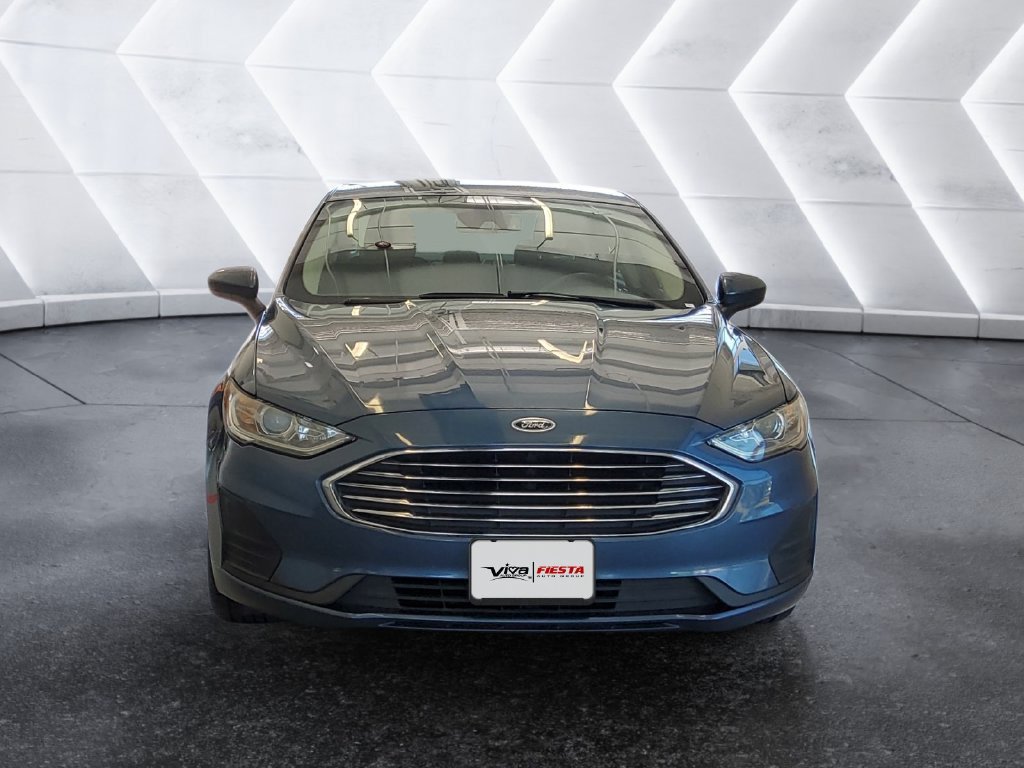 Used 2019 Ford Fusion SE FWD image 2