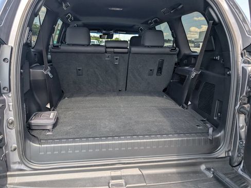 Used 2023 Lexus GX 460 Premium w/ Premium Plus Package AWD/4WD image 14