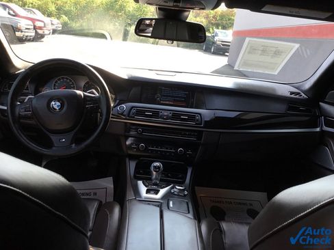 Used 2013 BMW M5 image 22