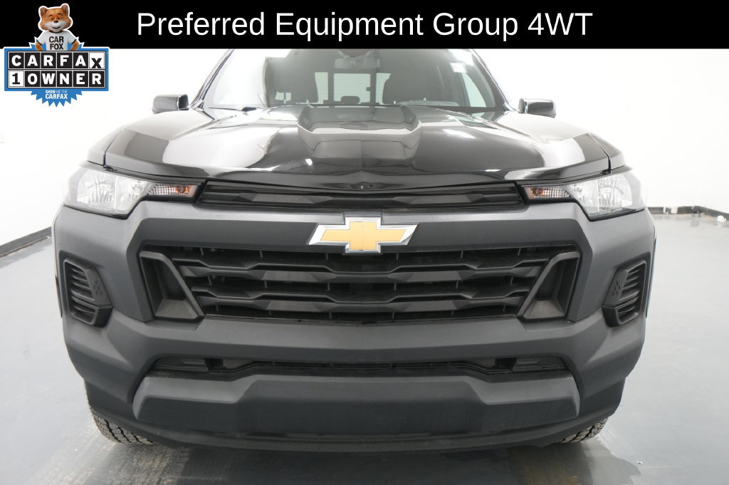 Used 2023 Chevrolet Colorado W/T w/ WT Convenience Package II AWD/4WD image 2