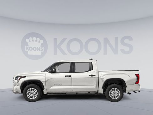 New 2026 Toyota Tundra SR5 image 4