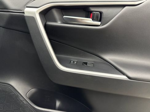 Used 2019 Toyota RAV4 Limited w/ Advanced Technology Package AWD/4WD image 43