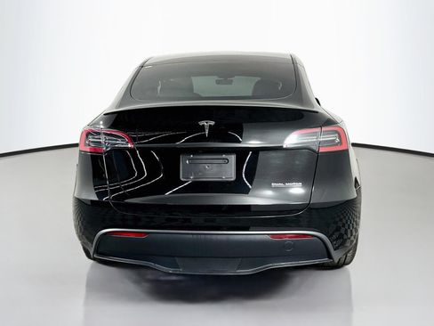 Used 2023 Tesla Model Y Performance AWD/4WD image 6