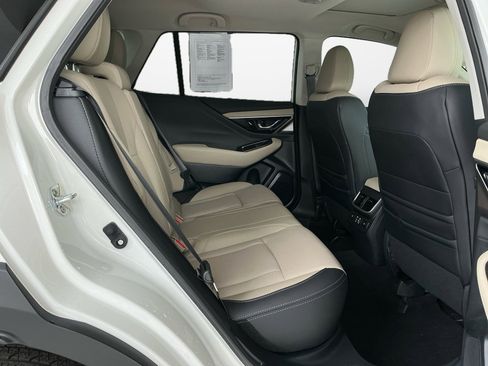 Certified 2025 Subaru Outback Limited AWD/4WD image 12