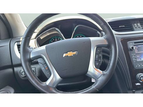 Used 2015 Chevrolet Traverse LT AWD/4WD image 17