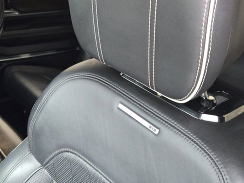 Used 2022 Jeep Grand Wagoneer Series II w/ Premium Group II image 17