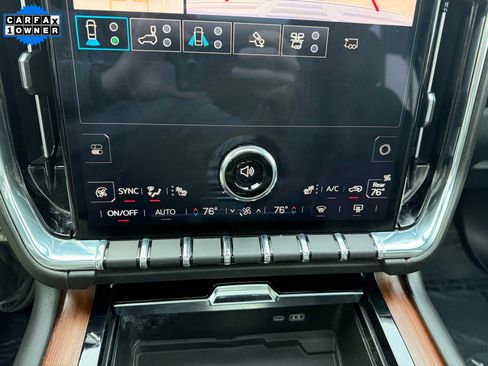 Used 2025 GMC Yukon Denali w/ Denali Reserve Package image 28