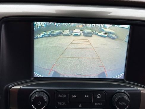 Used 2018 Chevrolet Silverado 3500 High Country w/ Duramax Plus Package image 32