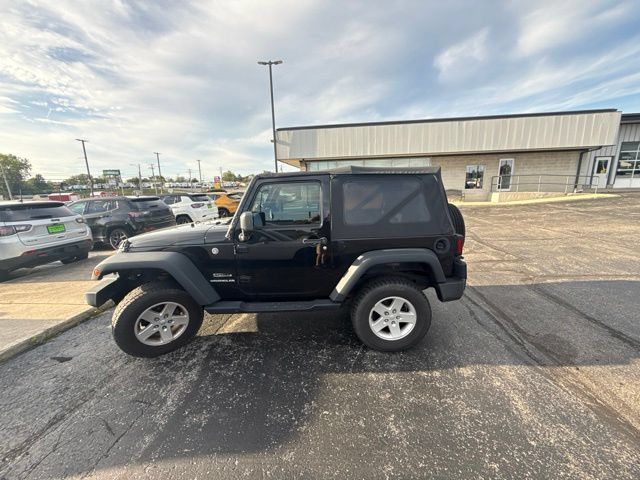 Used 2017 Jeep Wrangler Sport w/ Trailer Tow Group AWD/4WD image 2