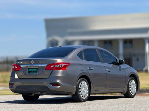 Used 2016 Nissan Sentra SV image 12