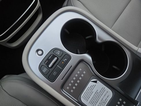 New 2026 Hyundai Ioniq 9 Limited AWD/4WD image 19
