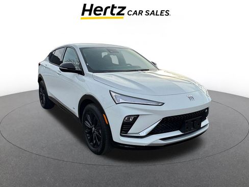 Used 2025 Buick Envista Sport Touring image 1