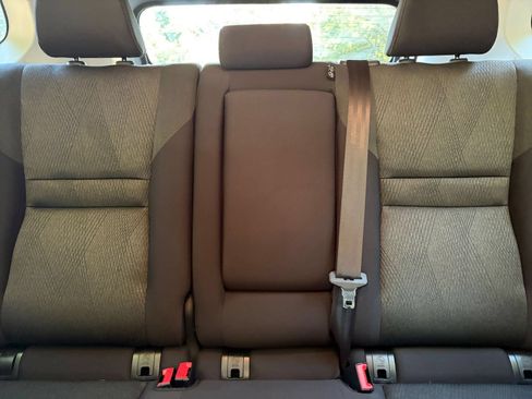 Used 2025 Nissan Rogue SV AWD/4WD image 40