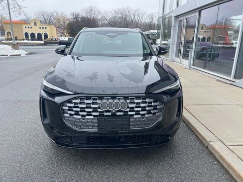 Certified 2025 Audi Q5 2.0T Premium Plus w/ Premium Plus image 44