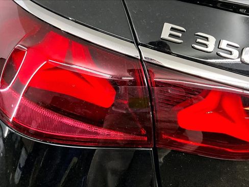 New 2026 Mercedes-Benz E 350 4MATIC Sedan image 6