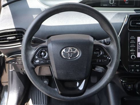 Used 2020 Toyota Prius LE FWD image 23
