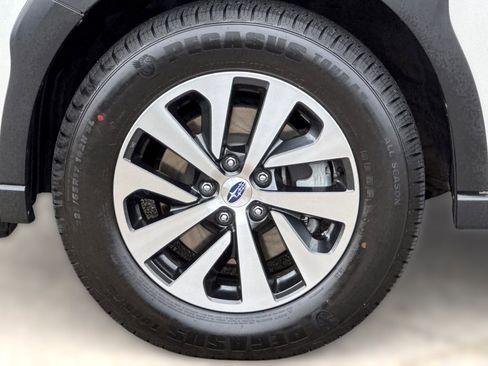 Used 2023 Subaru Outback Premium w/ Popular Package #1 AWD/4WD image 11
