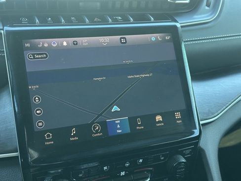 Used 2023 Jeep Grand Cherokee L Limited w/ Luxury Tech Group II image 27