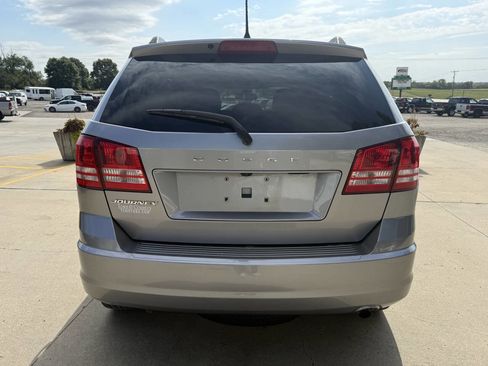 Used 2018 Dodge Journey SE w/ Connectivity Group image 8