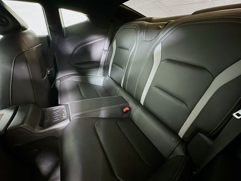 Used 2021 Chevrolet Camaro SS RWD image 26