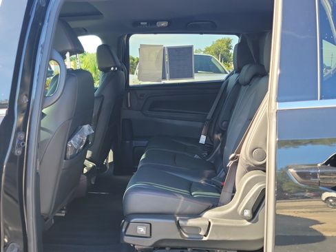 Used 2024 Honda Odyssey Sport image 12